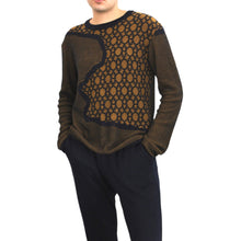 Load image into Gallery viewer, Atlas Engraving Sweater
