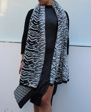 Load image into Gallery viewer, Unisex Double Side Luna Scarf - Black, White
